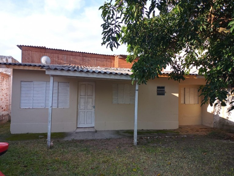 CASA NO BAIRRO ALVORADAPLACE - Negócios Imobiliários