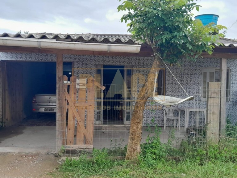 Casa no bairro Pedras BrancasPLACE - Negócios Imobiliários